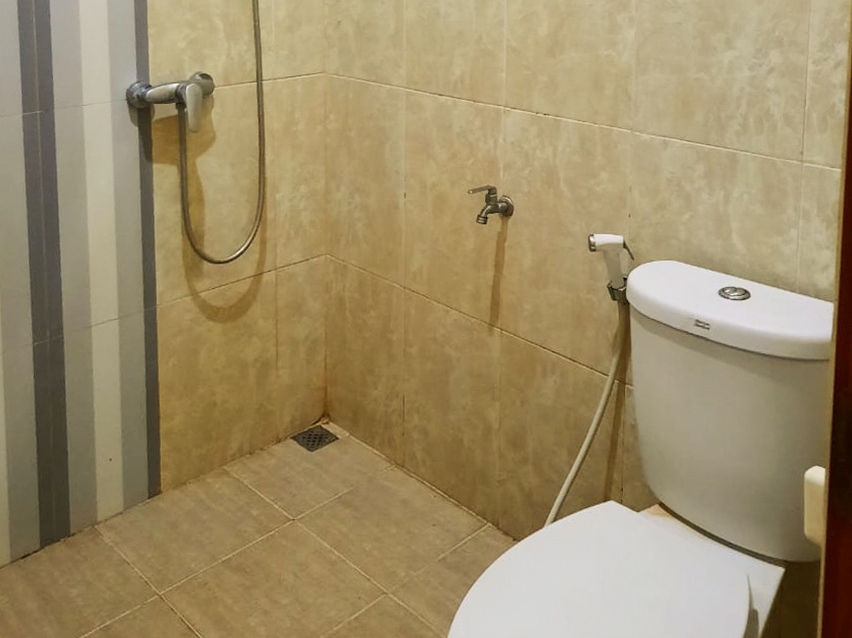 Bedroom 5, RedDoorz near RS Setiabudi Medan, Medan