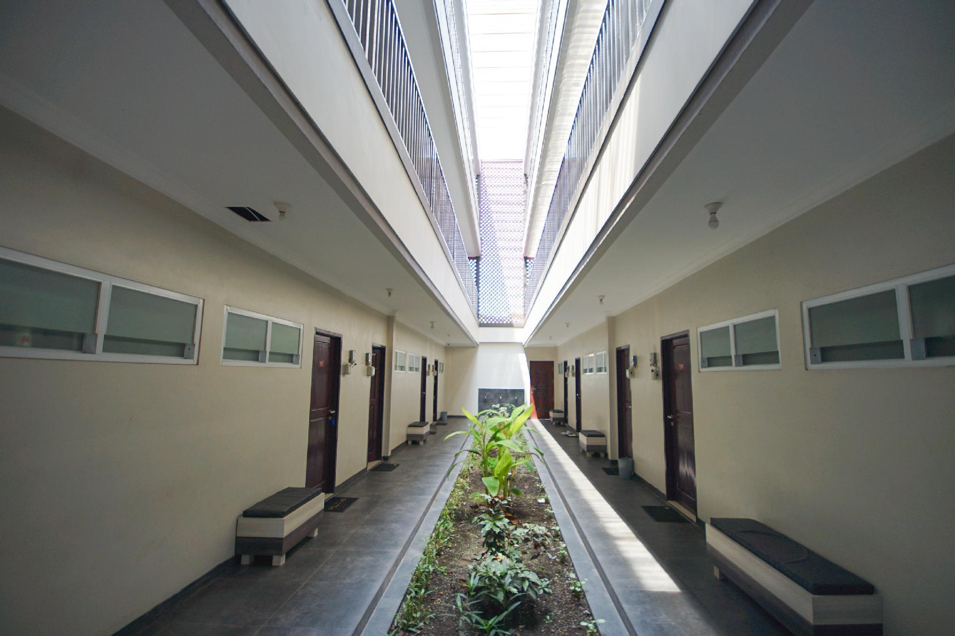 Public Area 3, Super OYO 270 Madinah Residence Syariah, Palembang
