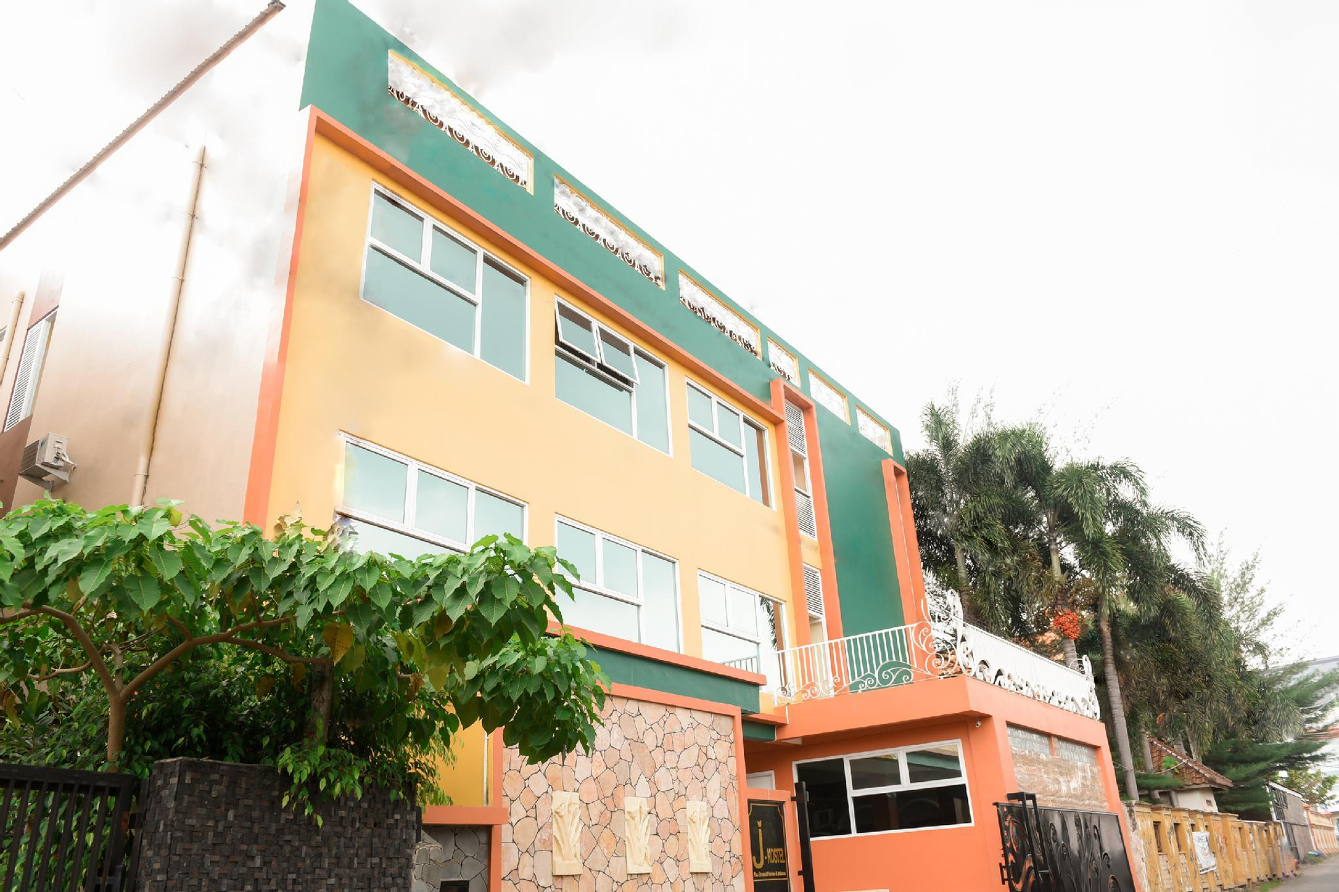 Exterior & Views 2, OYO 149 JKostel Syariah (tutup sementara), Palembang