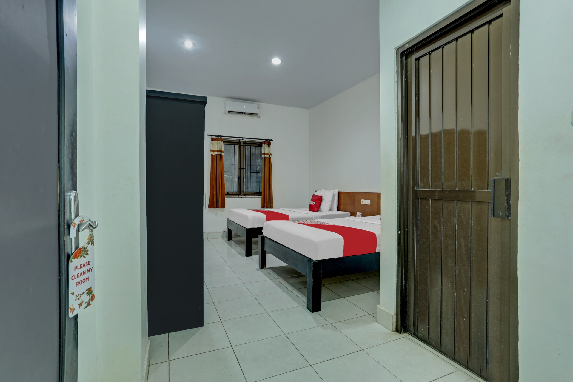 Room 12