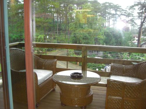 Balcony/terrace 3, Prestige Vacation Apartments - Hanbi Mansions, Baguio City