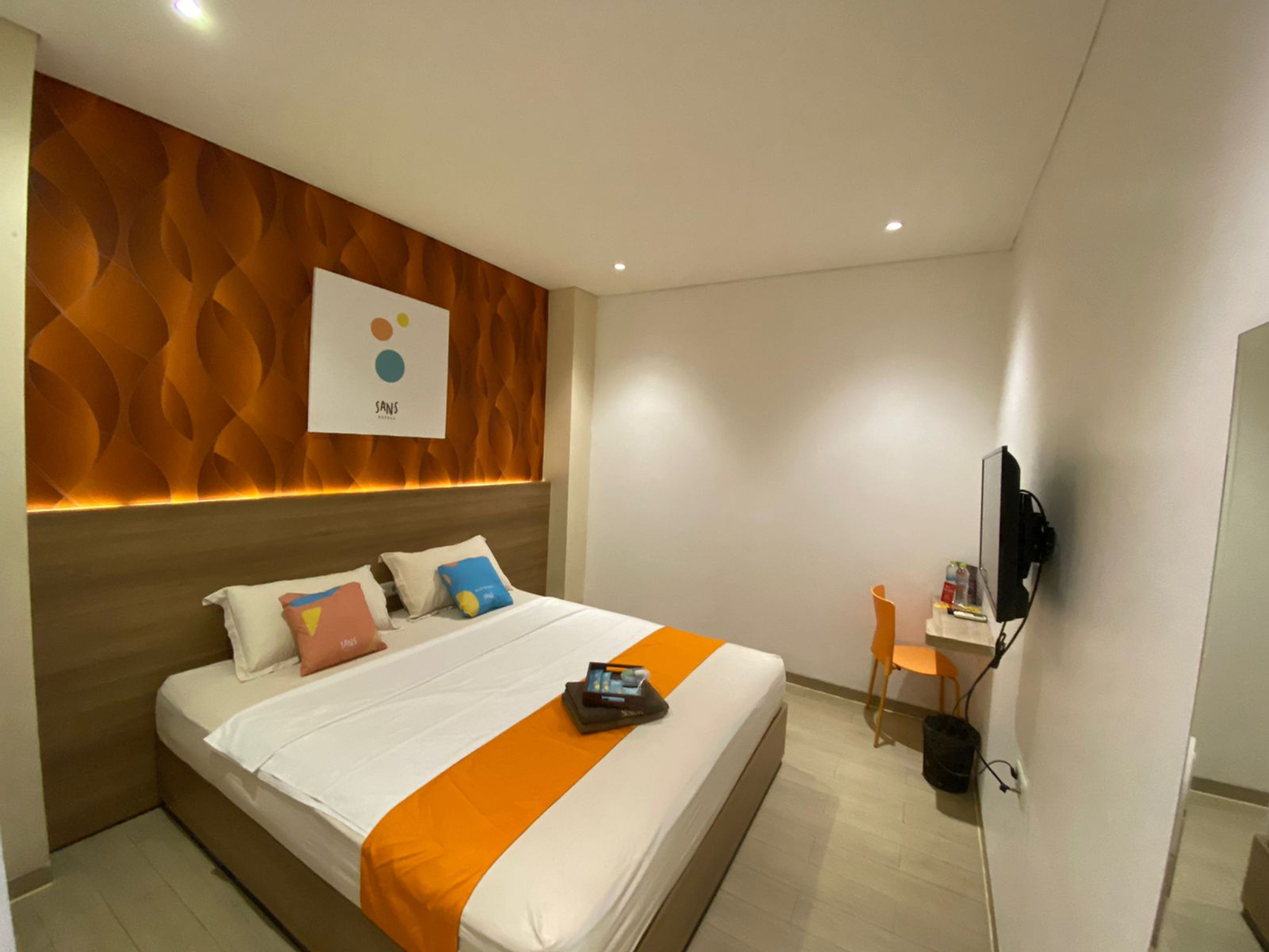 Sans Hotel Kupang Indah Surabaya, Surabaya