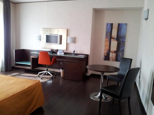 Facilities 2, Hotel Valentino, Terni