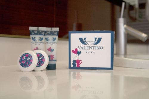 Bathroom 1, Hotel Valentino, Terni