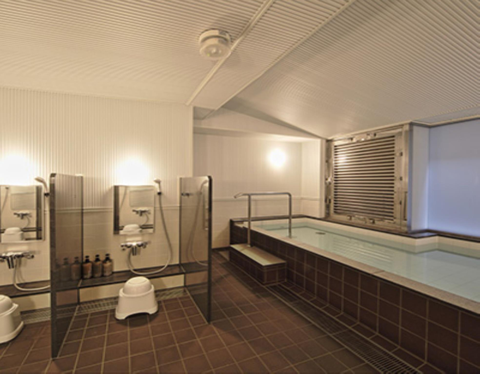 Bedroom 4, First Cabin Tsukiji, Chūō