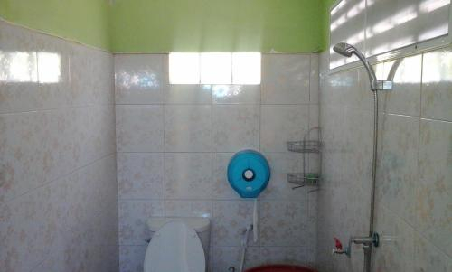 Bathroom 2, Lucky Bunggalow, Kantrang