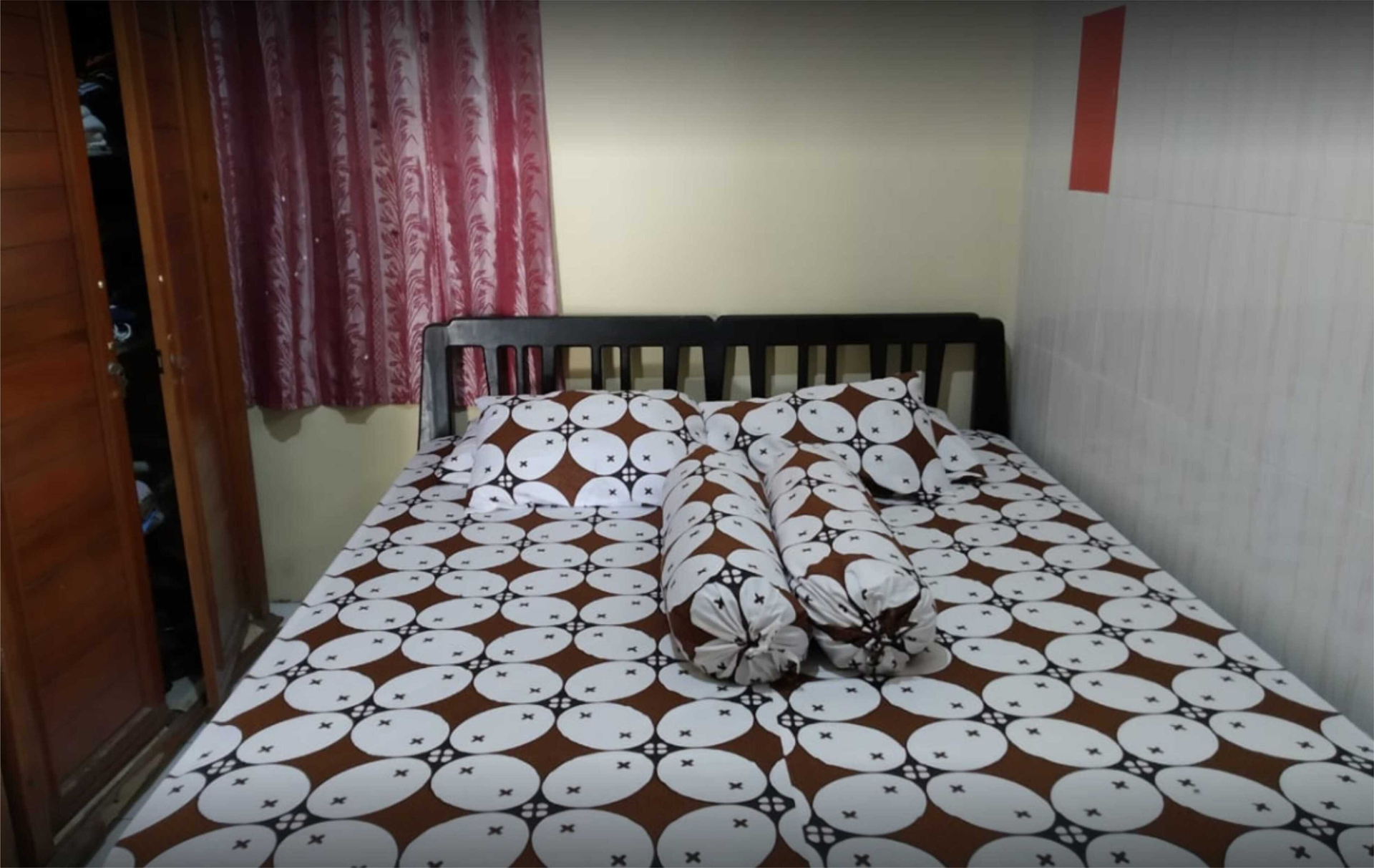 Bedroom 2, Homestay Bintaran Syariah, Bantul