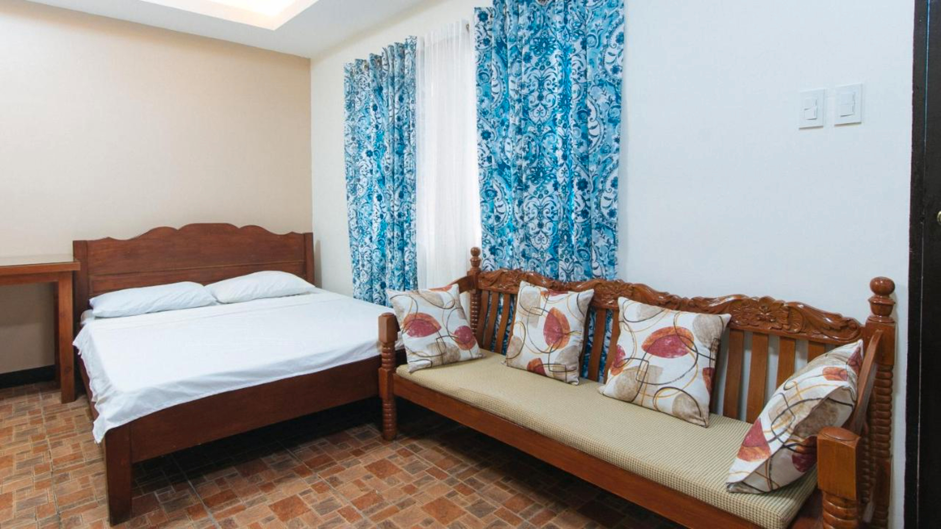 Bed 8