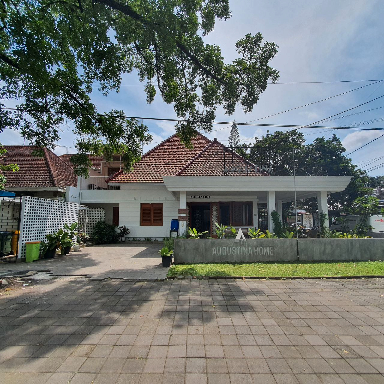 Exterior & Views 1, Augustina Home Malang, Malang