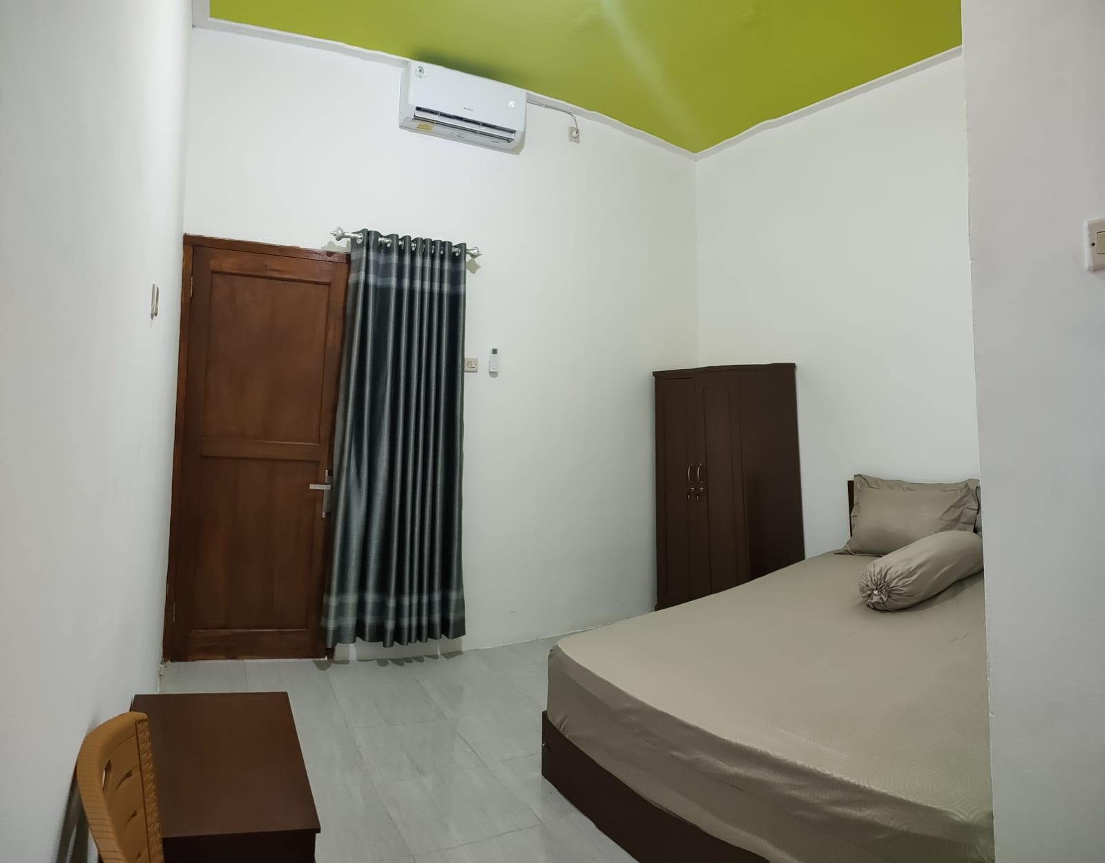 Bedroom 2, Jagat Inn, Ngawi