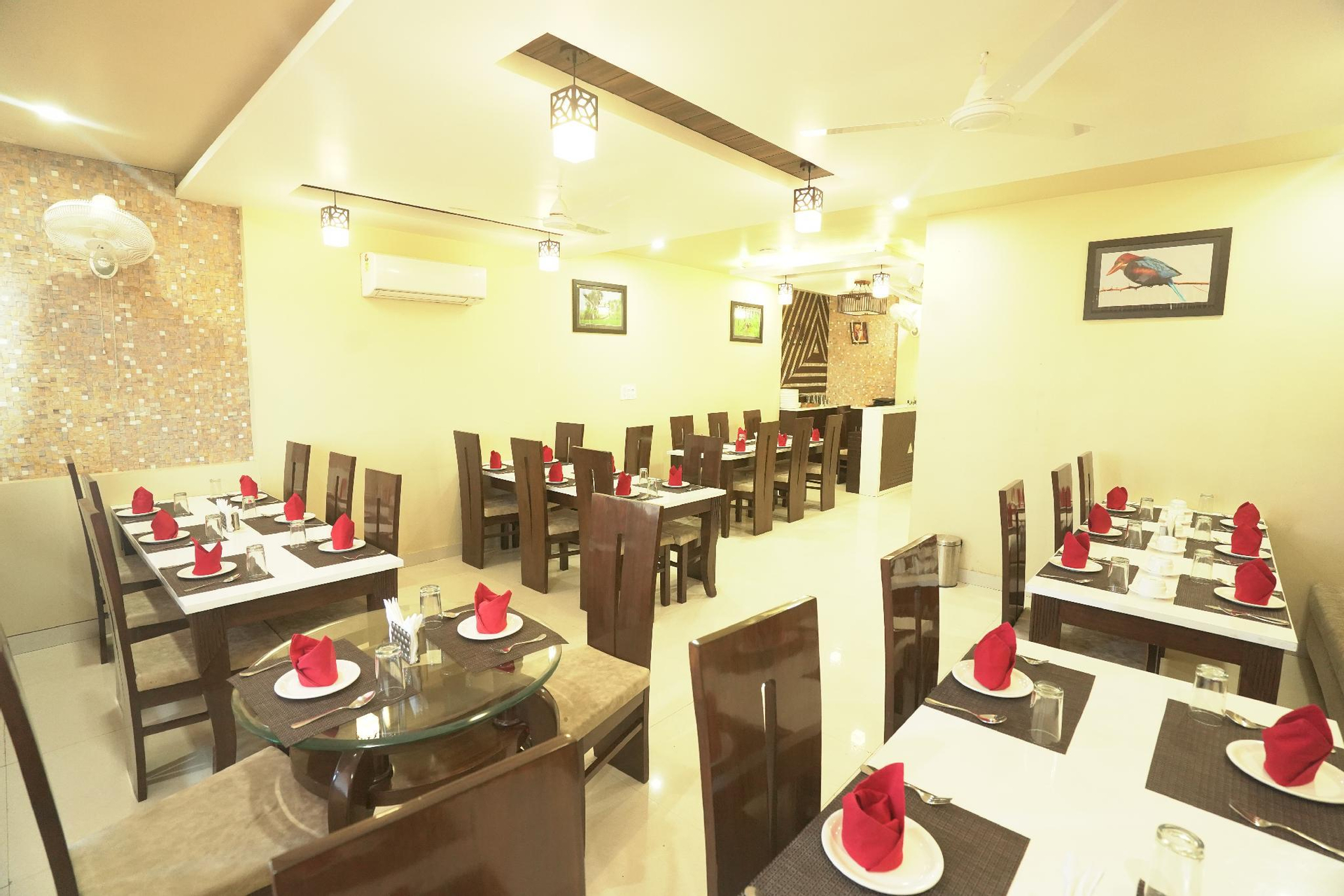 Food & Drinks 3, Hotel Maggo, Bharatpur