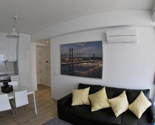 Facilities 1, The Yellow Flat, Lisboa