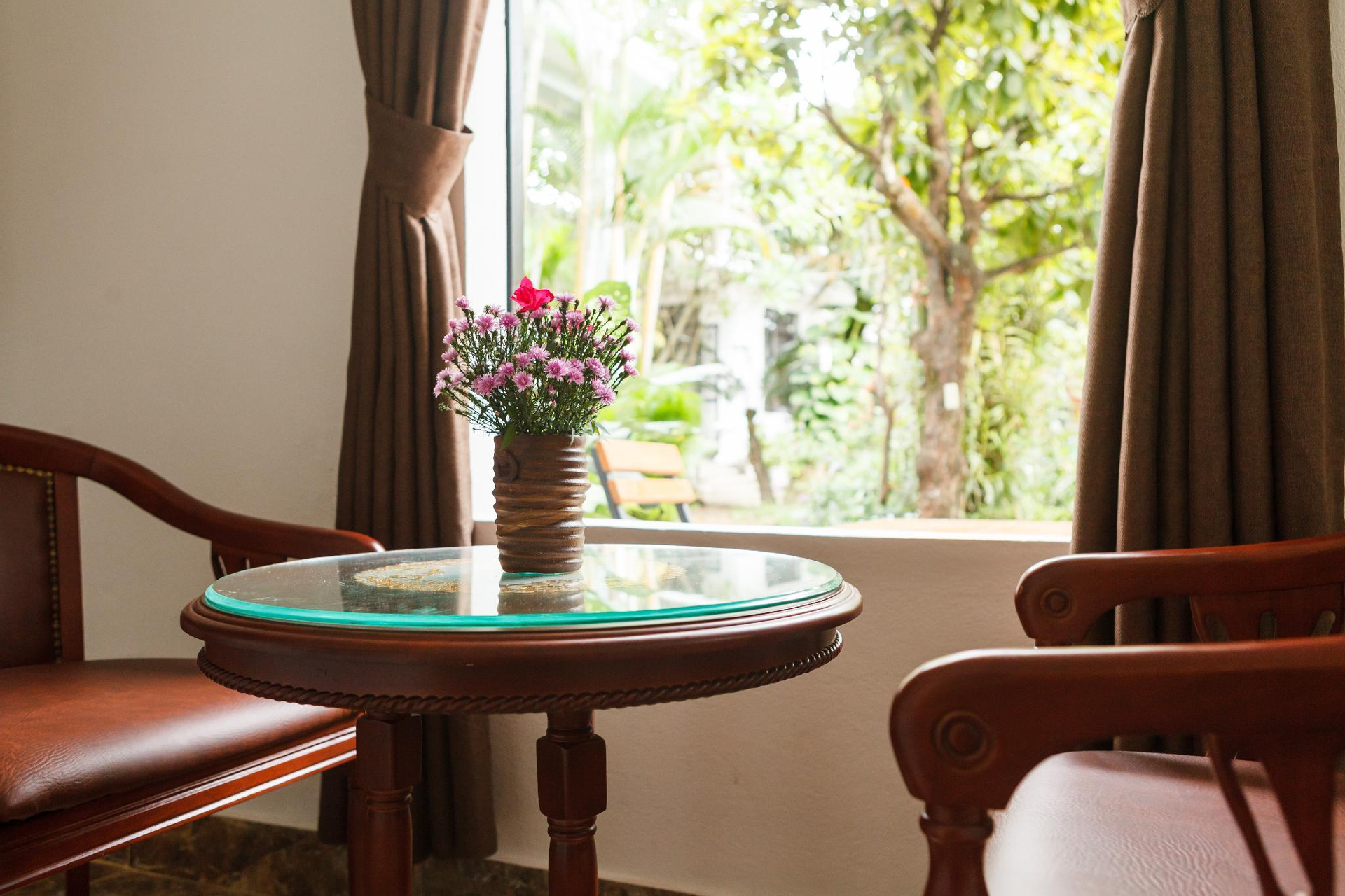 Public Area 3, Khanh's Home, Huế