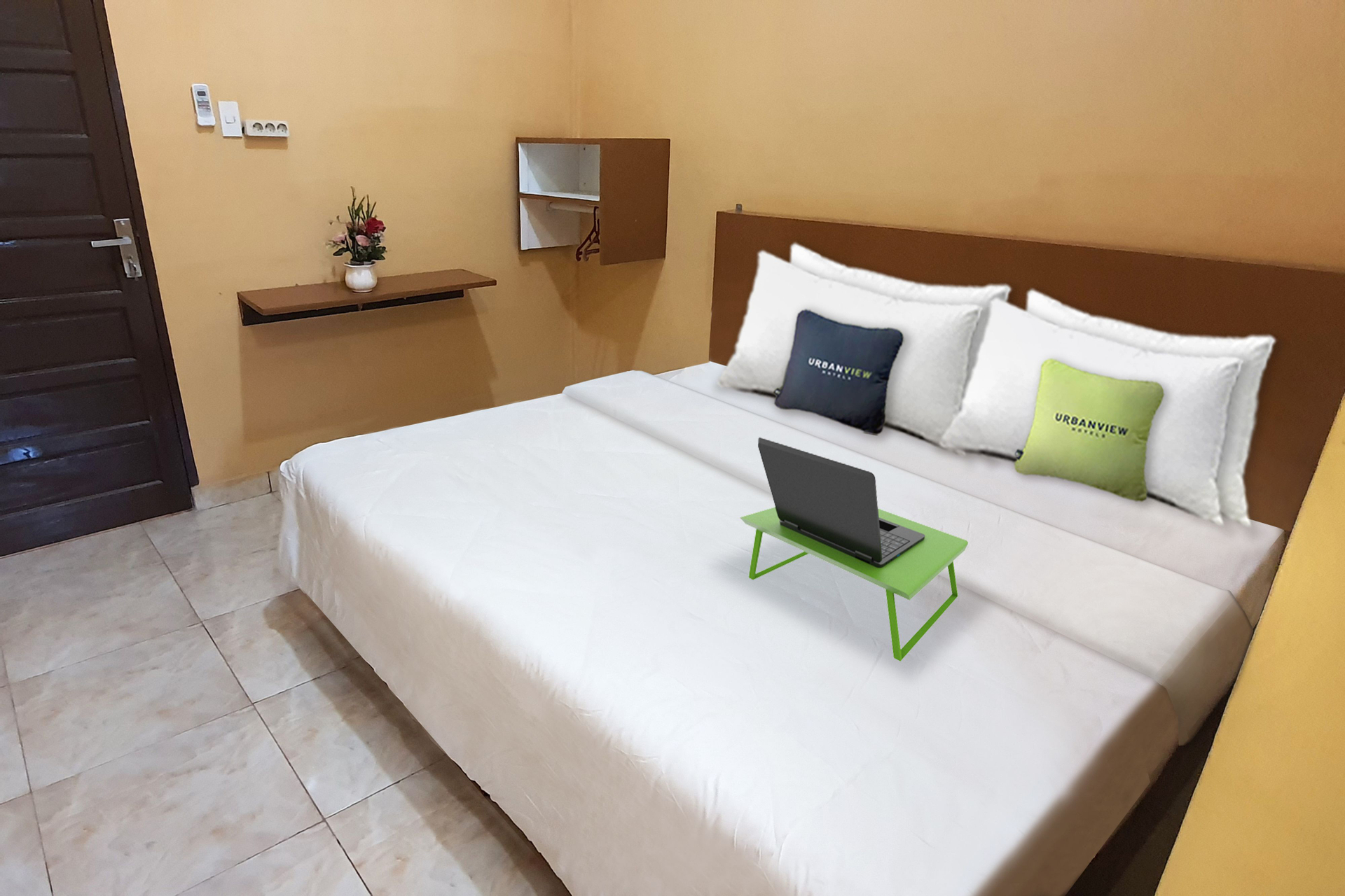 Urbanview Hotel Nisura Homestay Medan, Medan