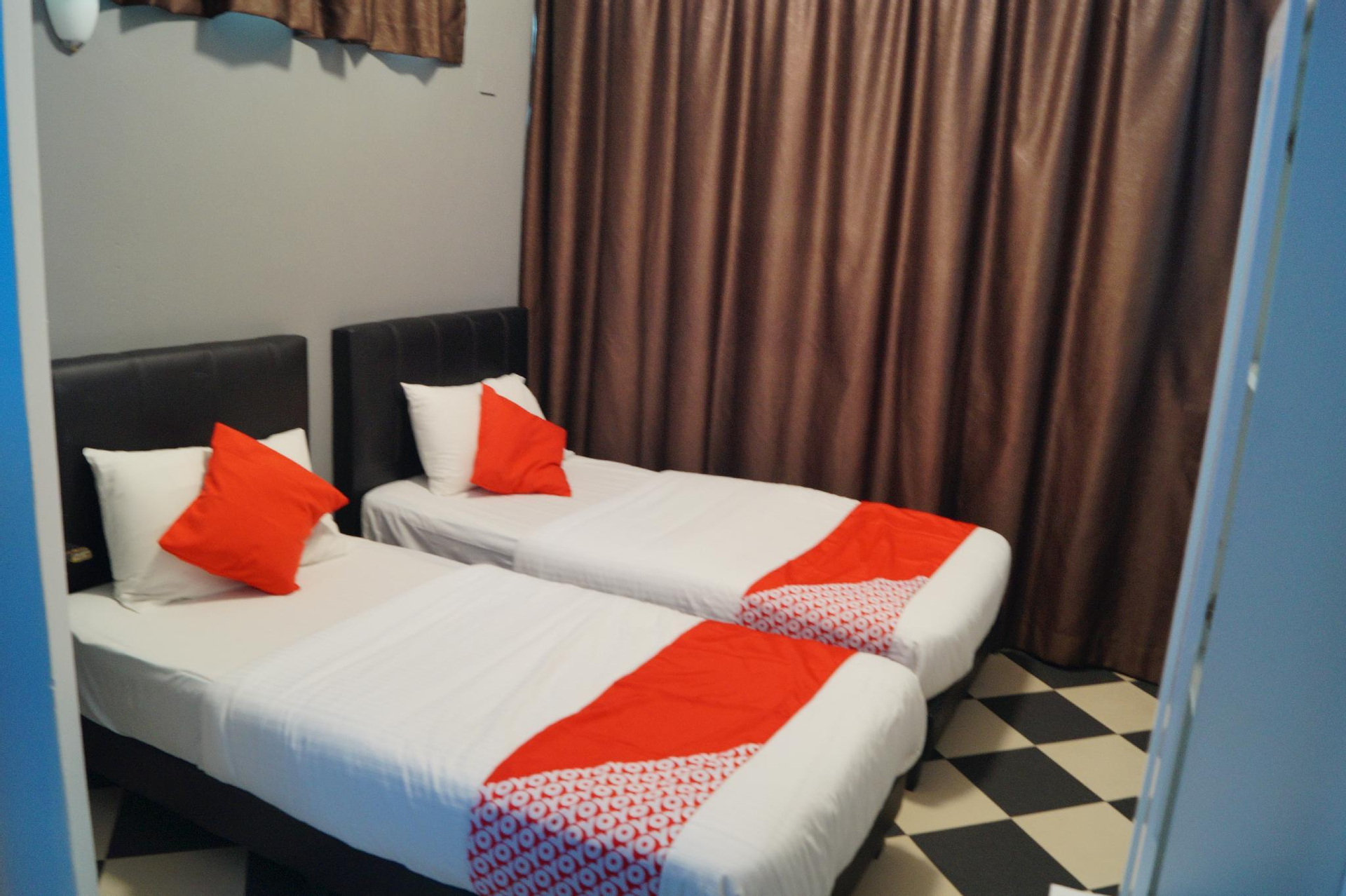 Bedroom 3, BudgetOne Hotel, Singapura