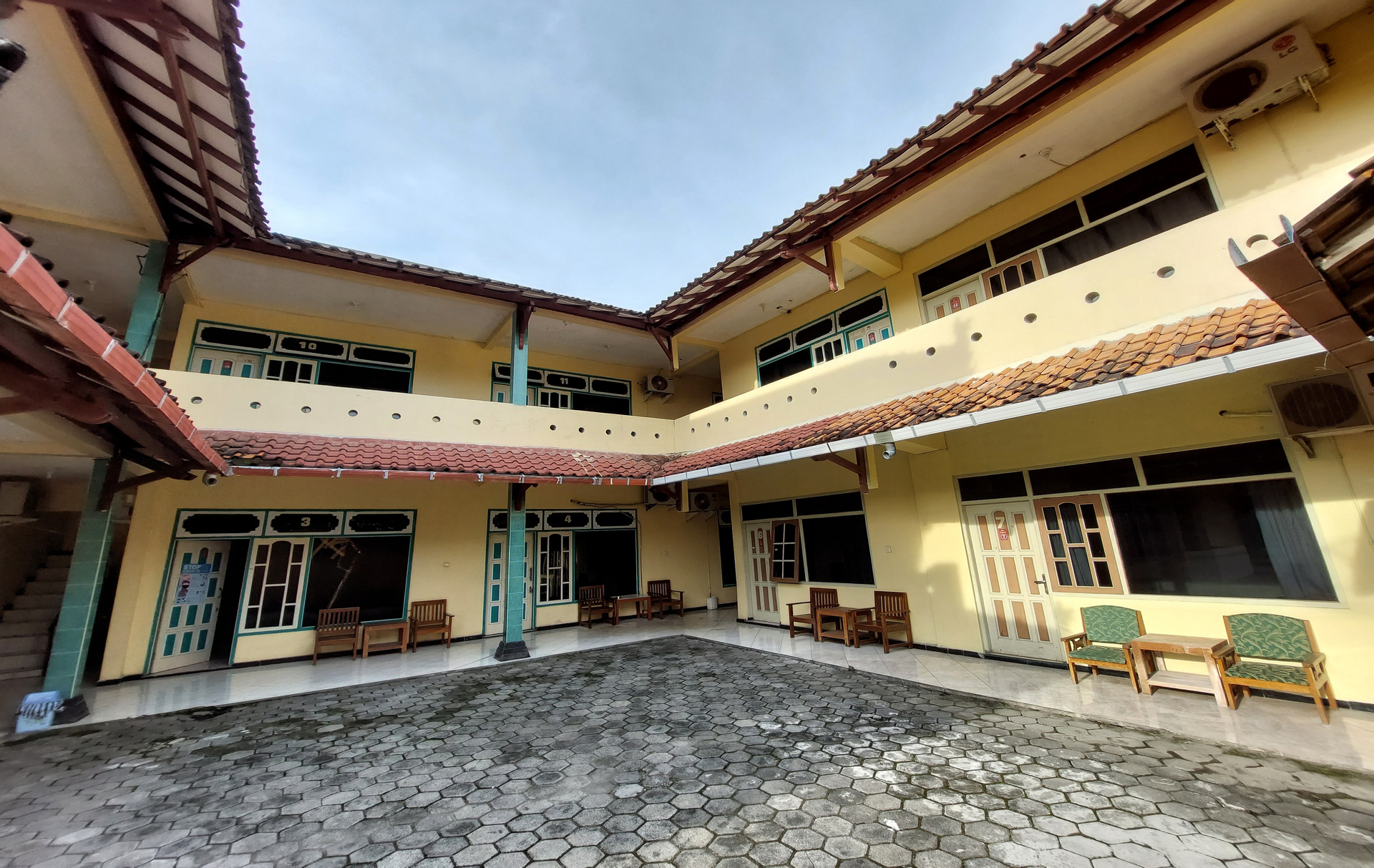 Exterior & Views 2, Hotel Parangtritis Widodo Tustiyani, Bantul