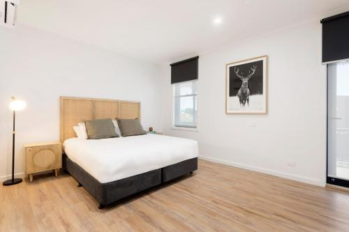 Bedroom 5, Grand Terminus Hotel, E. Gippsland - Bairnsdale