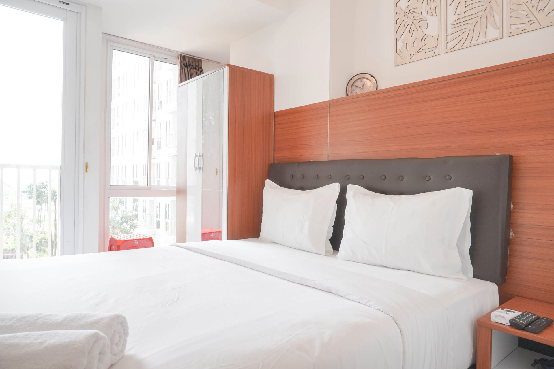 Bedroom 4, Comfortable Studio Room at Tokyo Riverside Apartment By Travelio, Tangerang