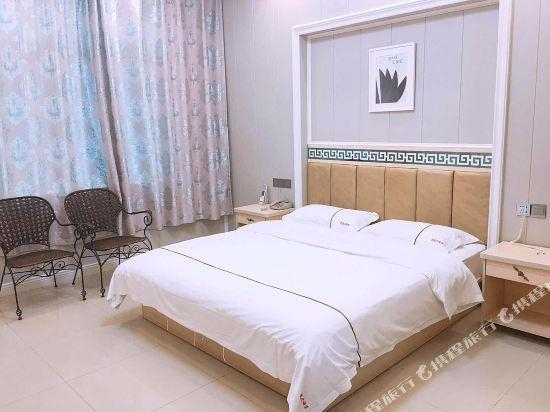 1, Lingquan Hotel, Haikou