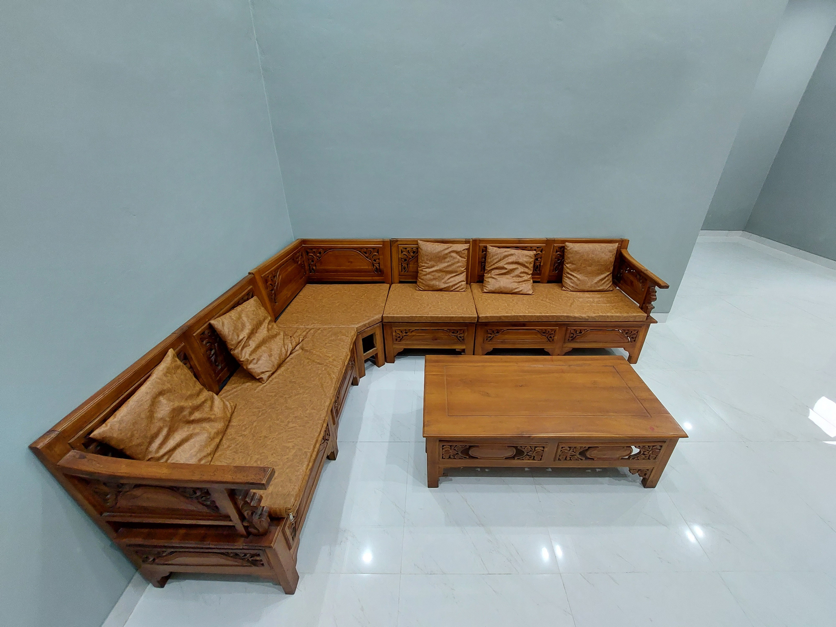 Living Area 16