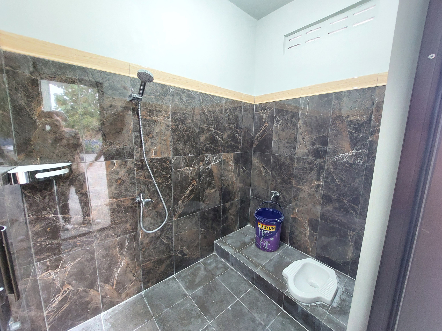 Bathroom 4