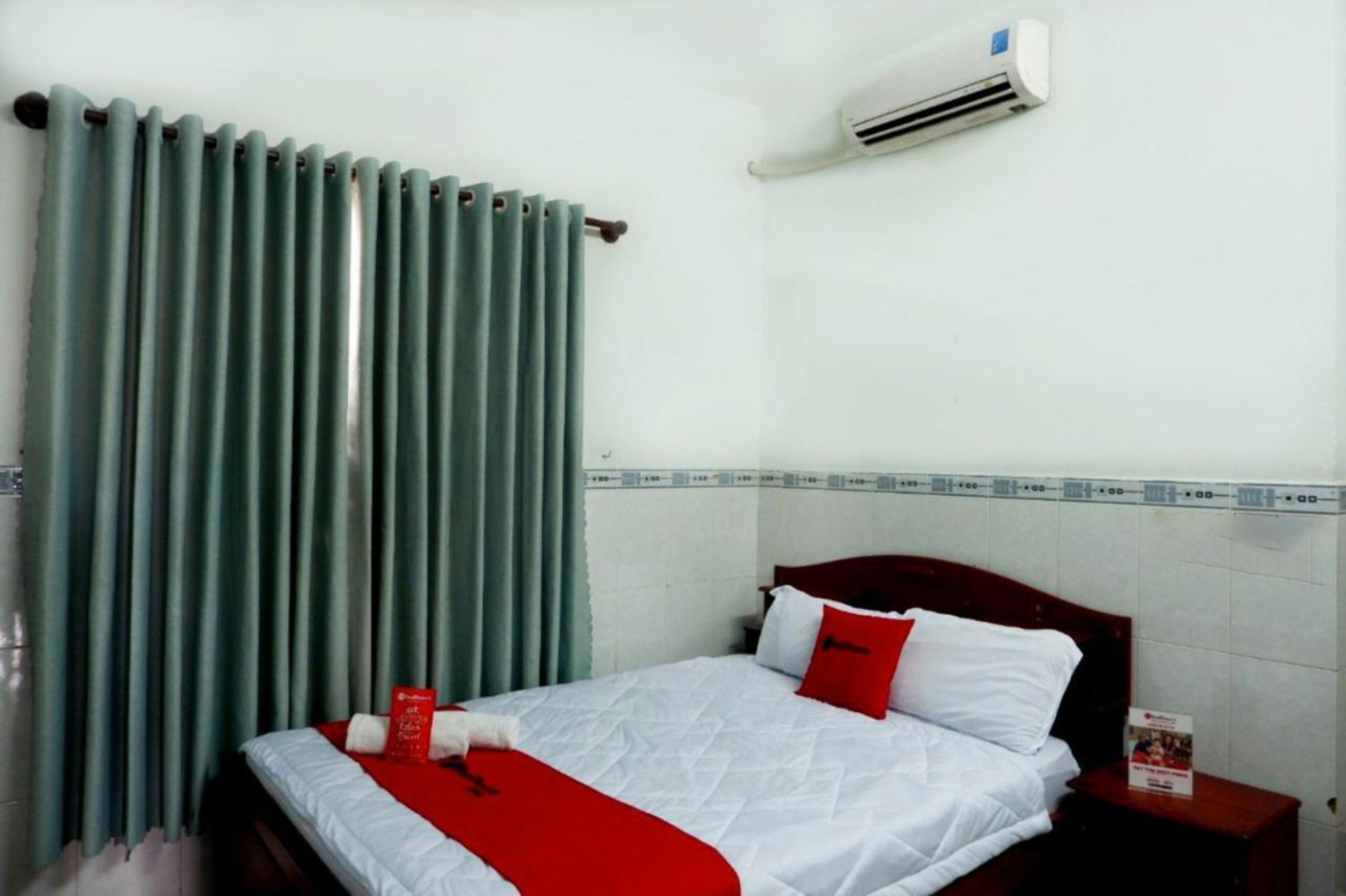 Bedroom 4, RedDoorz Ngoc Thanh Hotel, Binh Tan