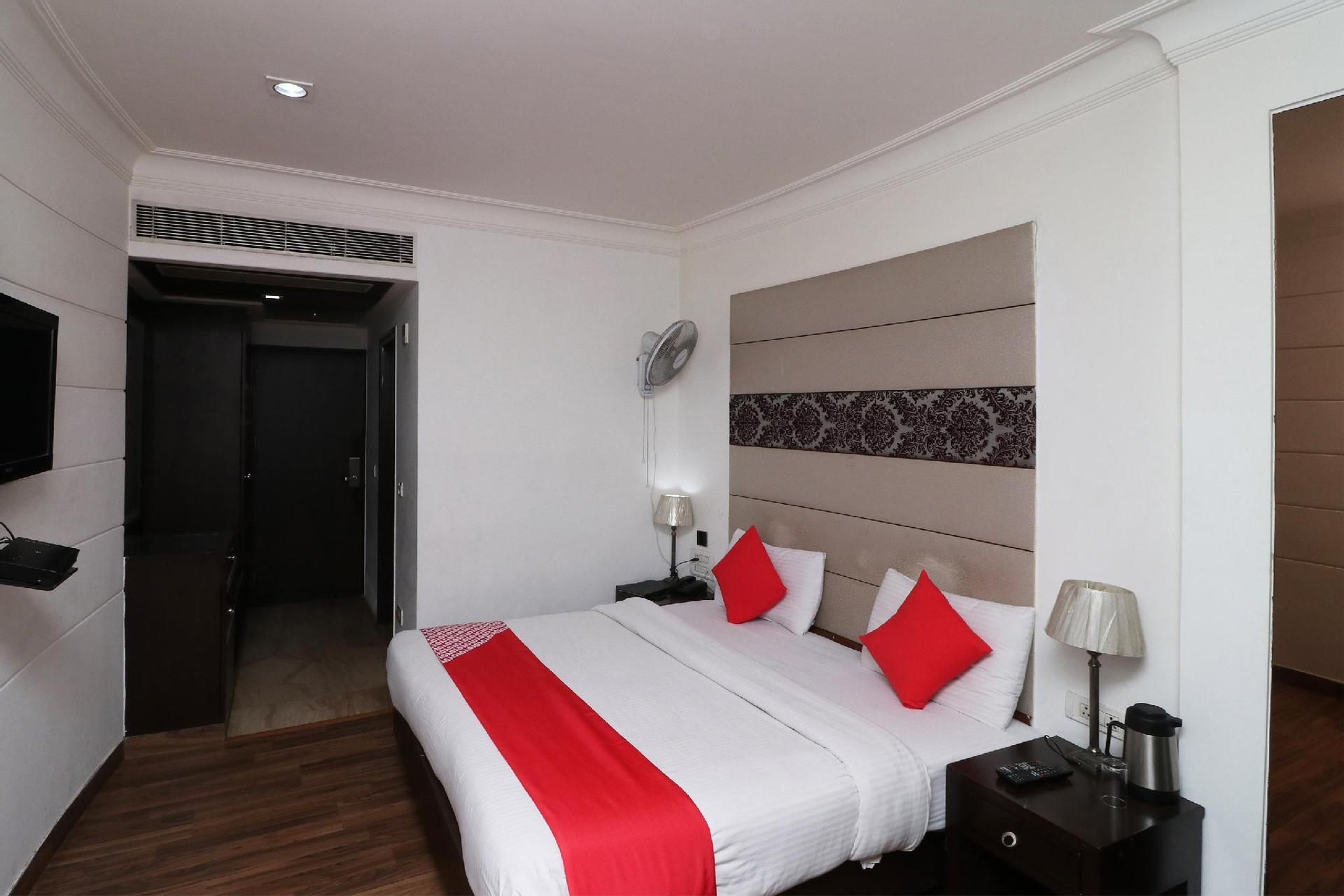 Bedroom 3, OYO 1600 Hotel Orchid, Faridabad