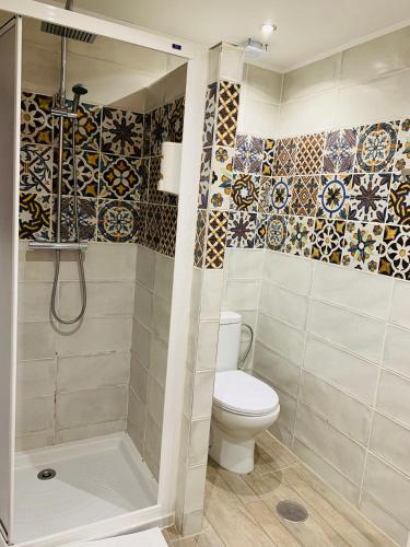 Bathroom 3, Pension Aduar, Málaga