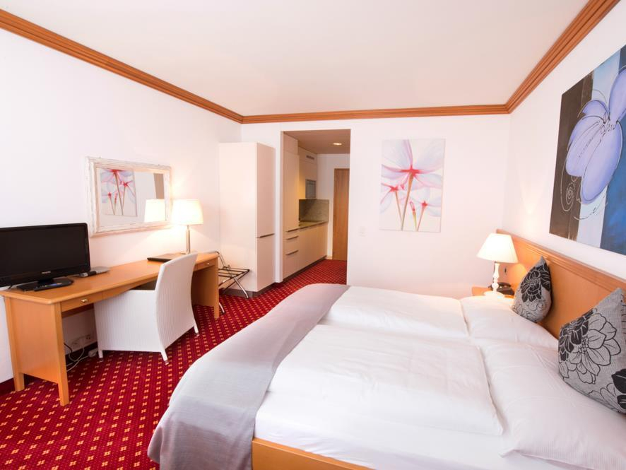 Bedroom 4, Hotel Restaurant Schlossli, Nidau
