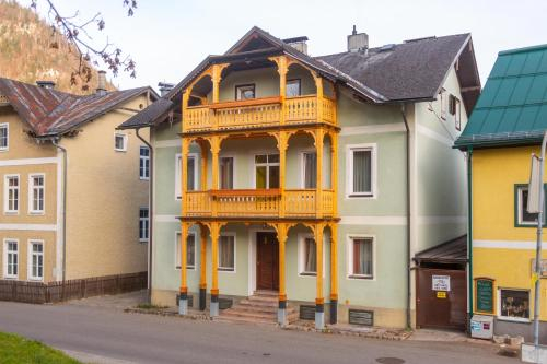Exterior view, Hotel-Garni & Hostel Sandwirt, Gmunden