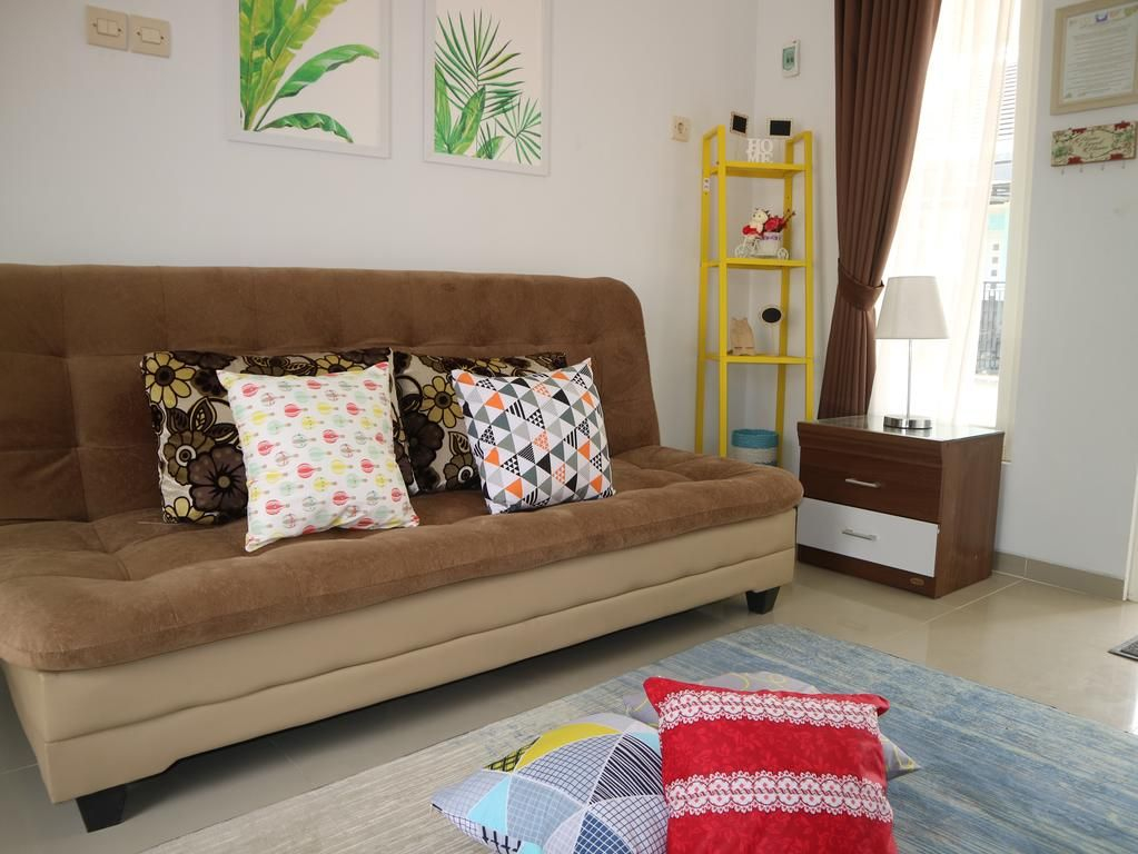 Living Area 5