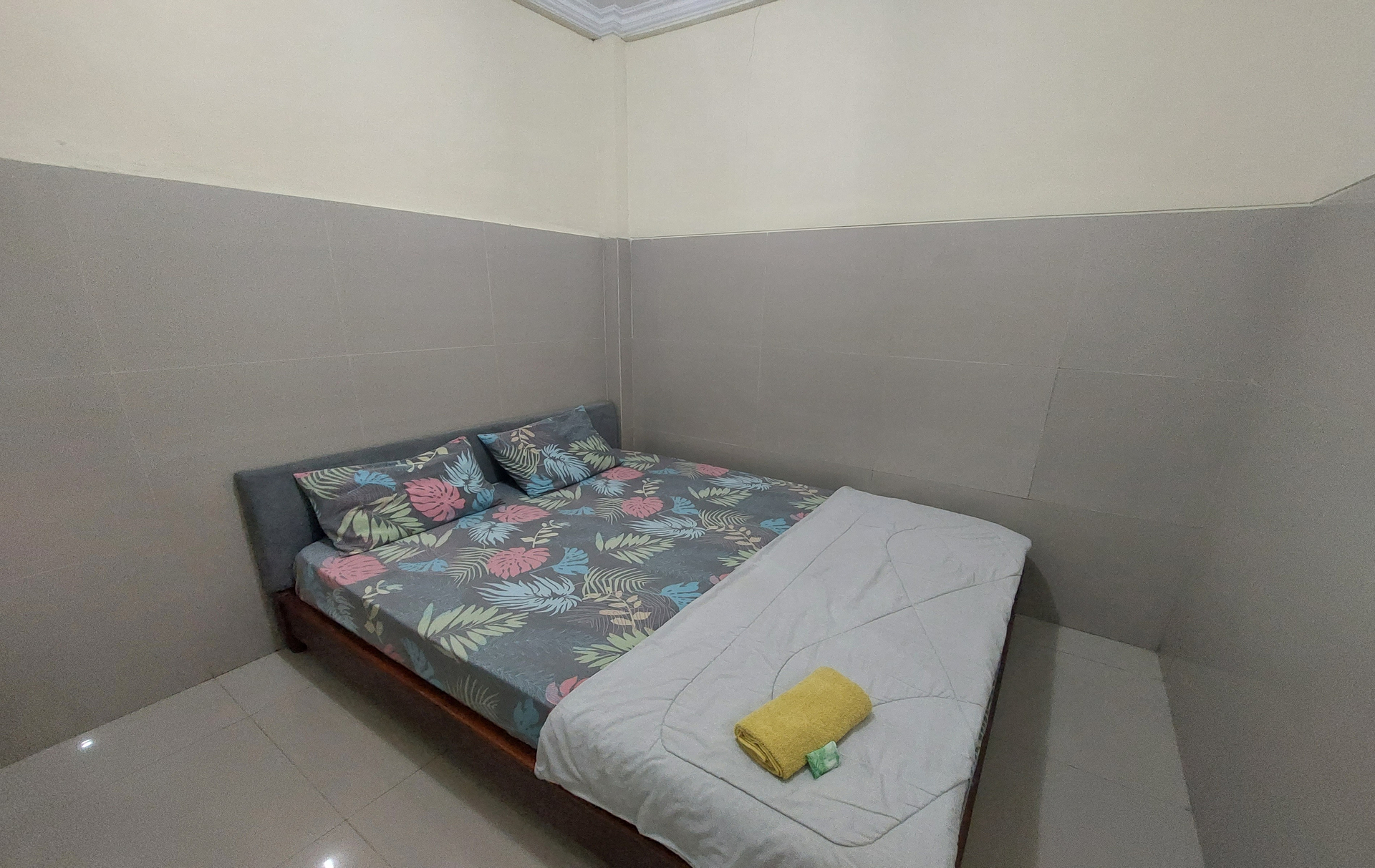 Bed 8