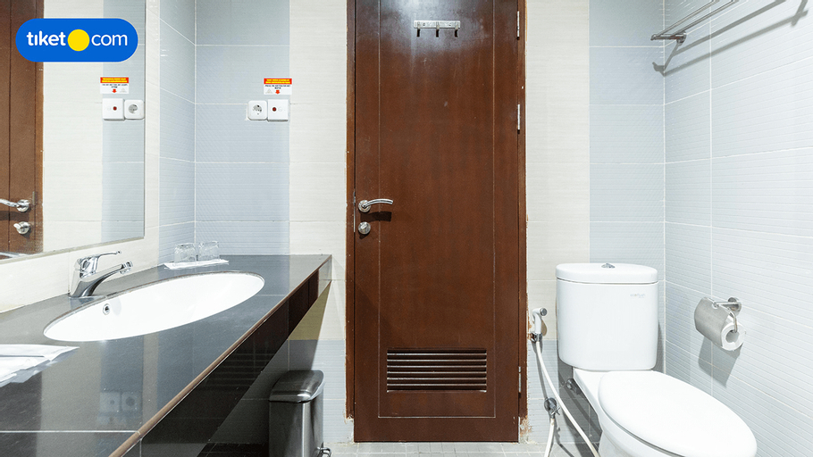 Bathroom 6