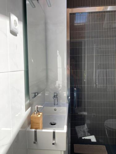 Bathroom 1, Casinha da Povoa -Turismo Aldeia, Castelo de Vide
