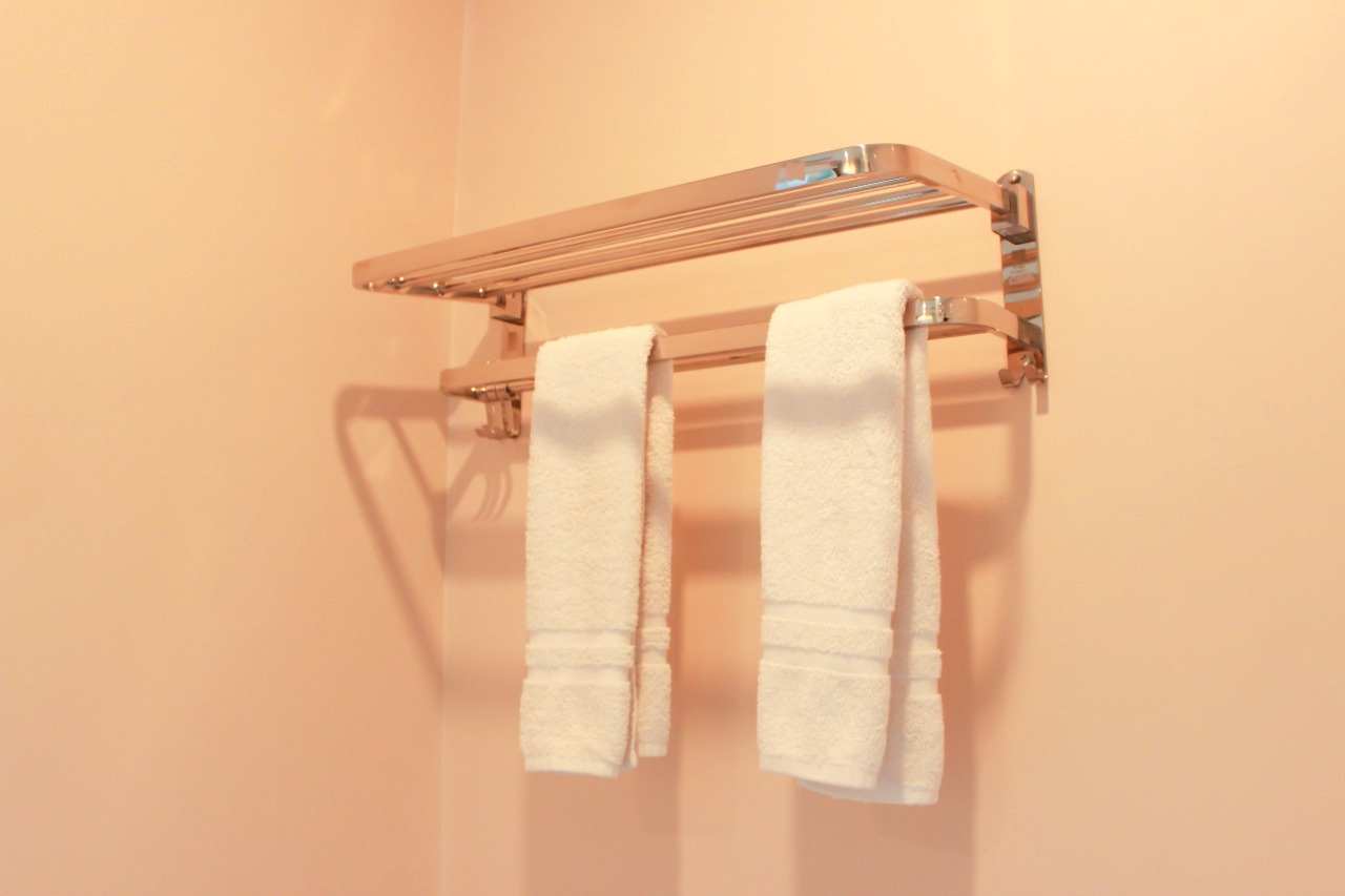 Bathroom 7