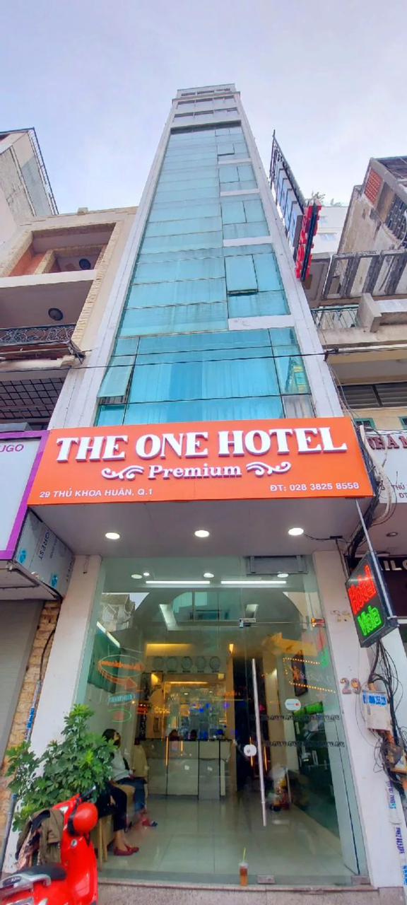 The One Premium Hotel, Quận 1