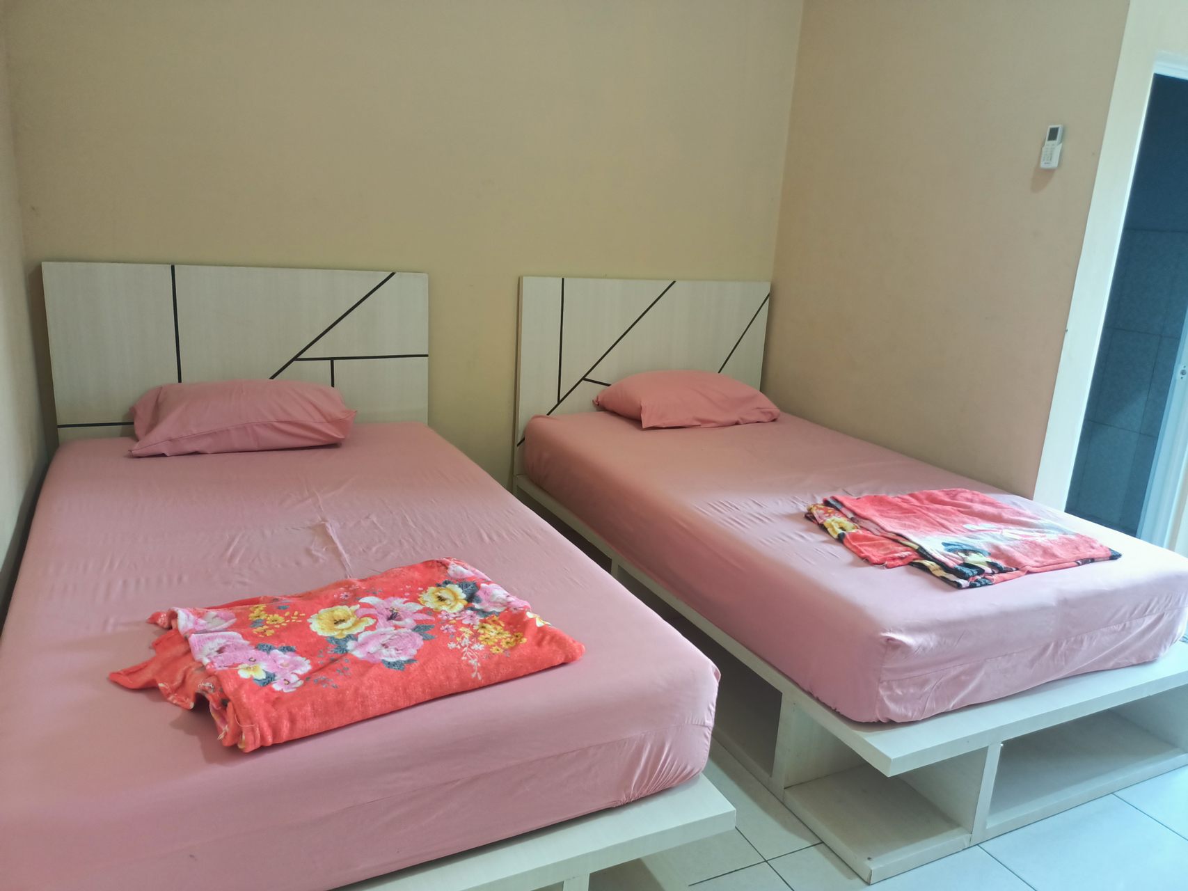 Bedroom 1, OYO 91238 Sky In  Homestay Syariah, Madiun