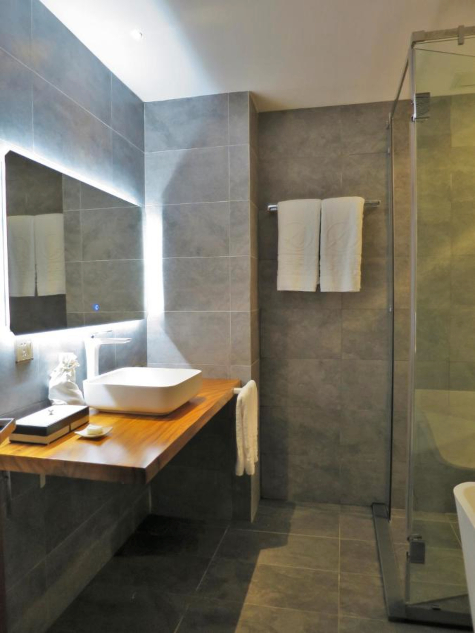 Bathroom 2