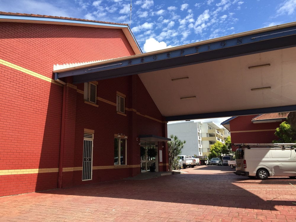 Exterior & Views 2, CKS Sydney Airport Hotel, Rockdale