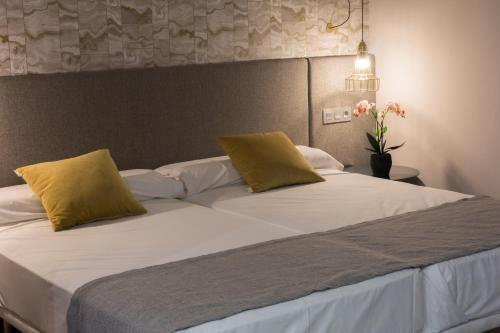 Double or Twin Room with Balcony
