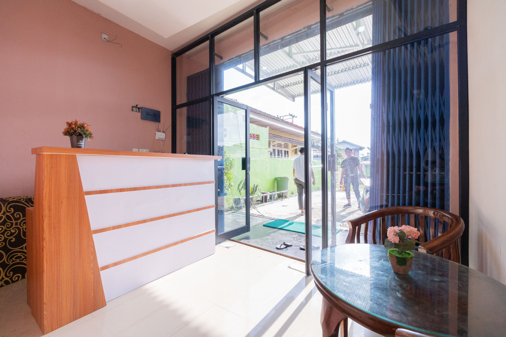 Exterior & Views 3, Urbanview Hotel Lumendiva 2 Palembang, Palembang