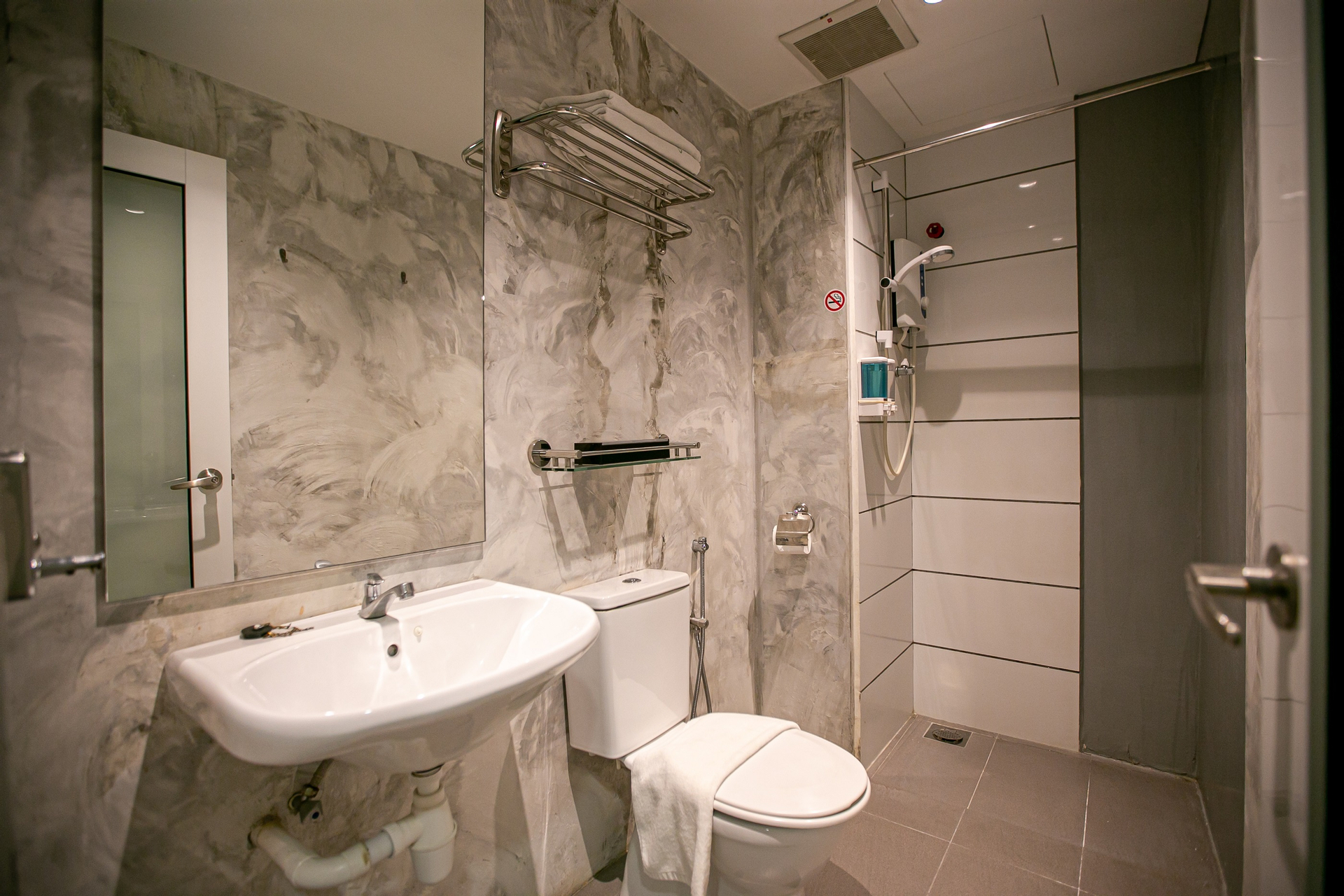 Bathroom 7
