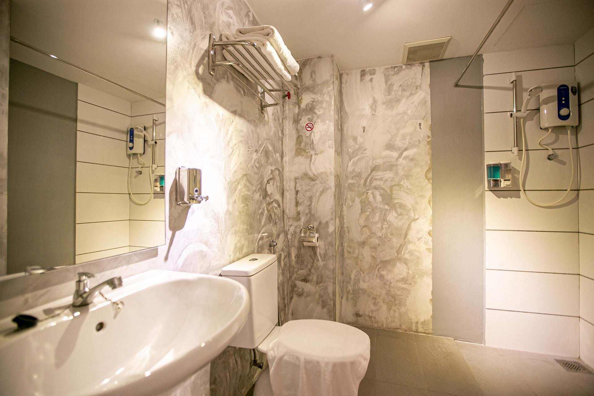 Bathroom 7