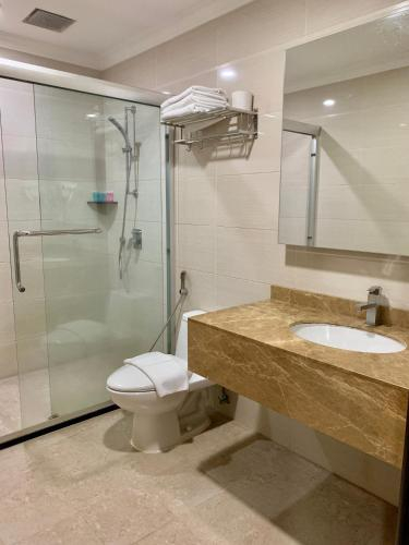 Kamar dengan Ranjang Queen