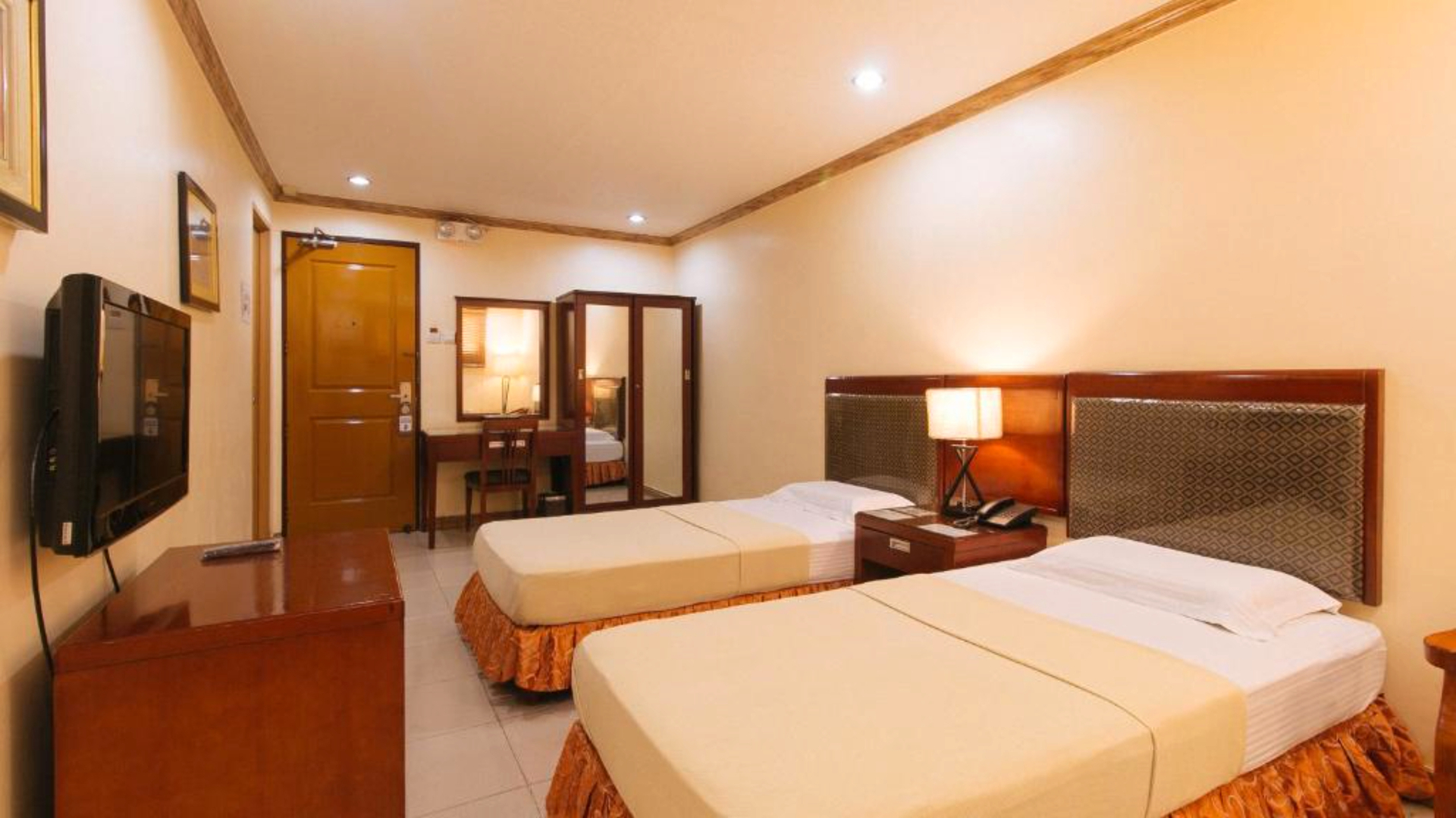 Twin Standard Room