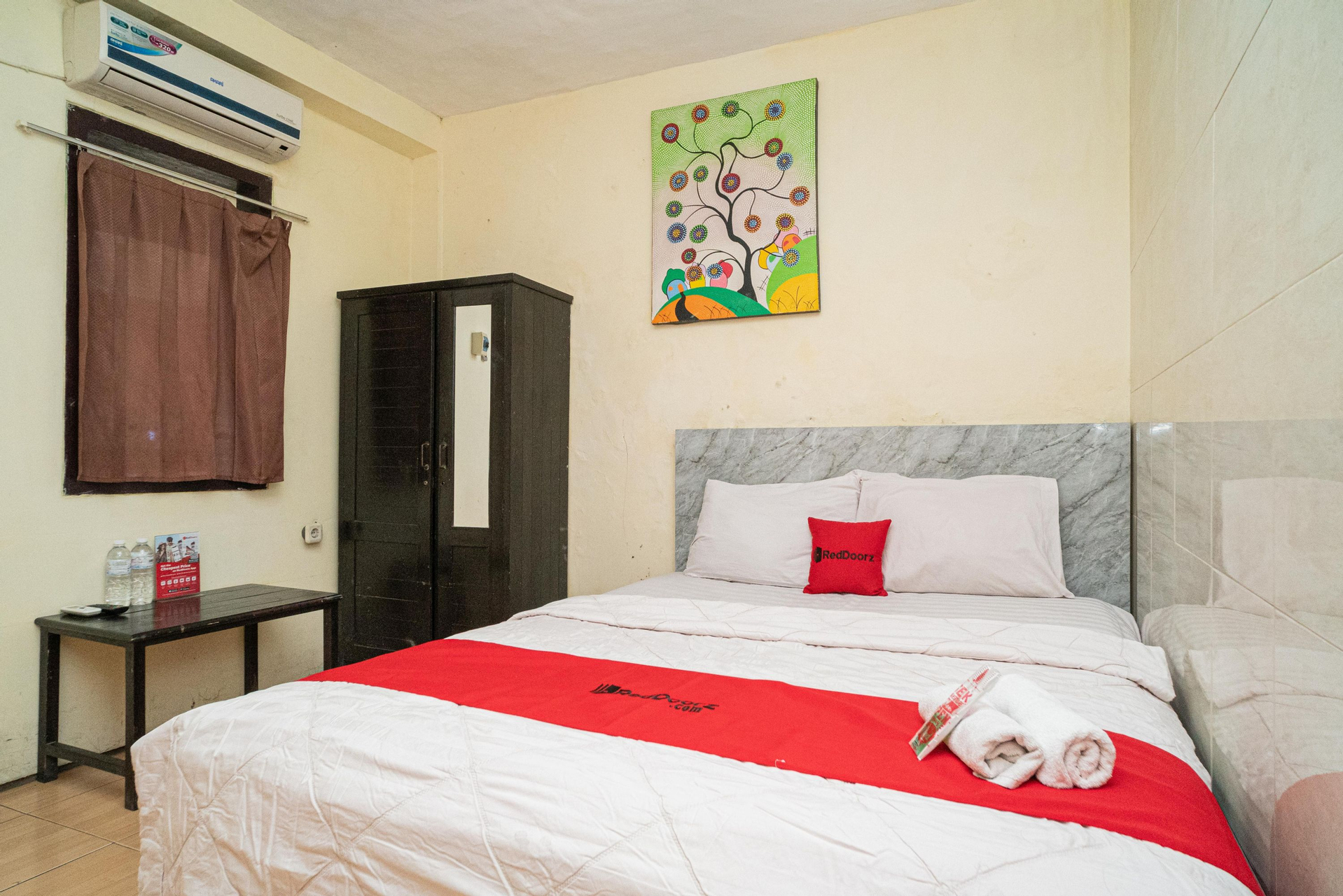 RedDoorz near Cyber Mall, Malang