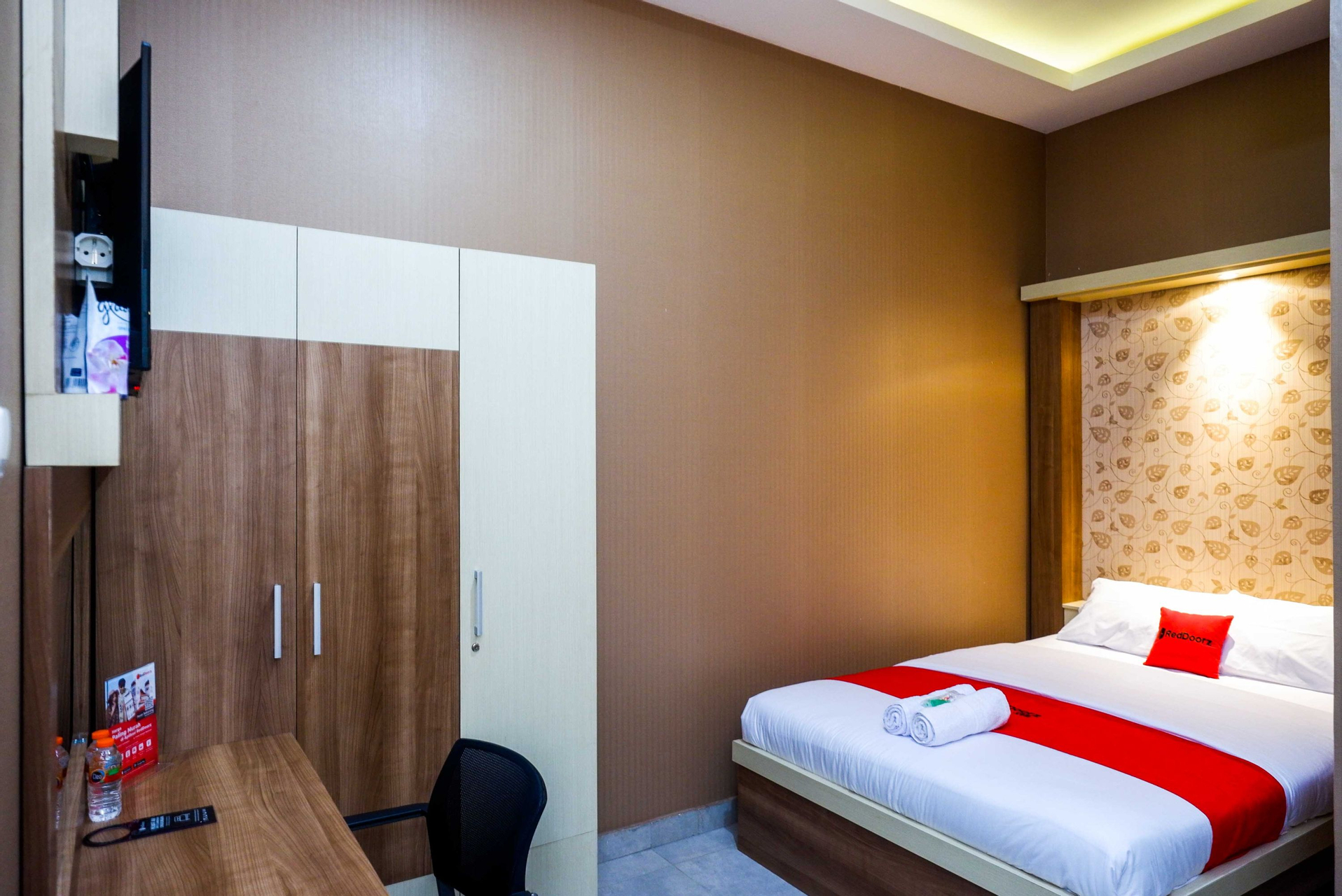 Bedroom 3, RedDoorz near Simpang Tujuh Kudus, Kudus