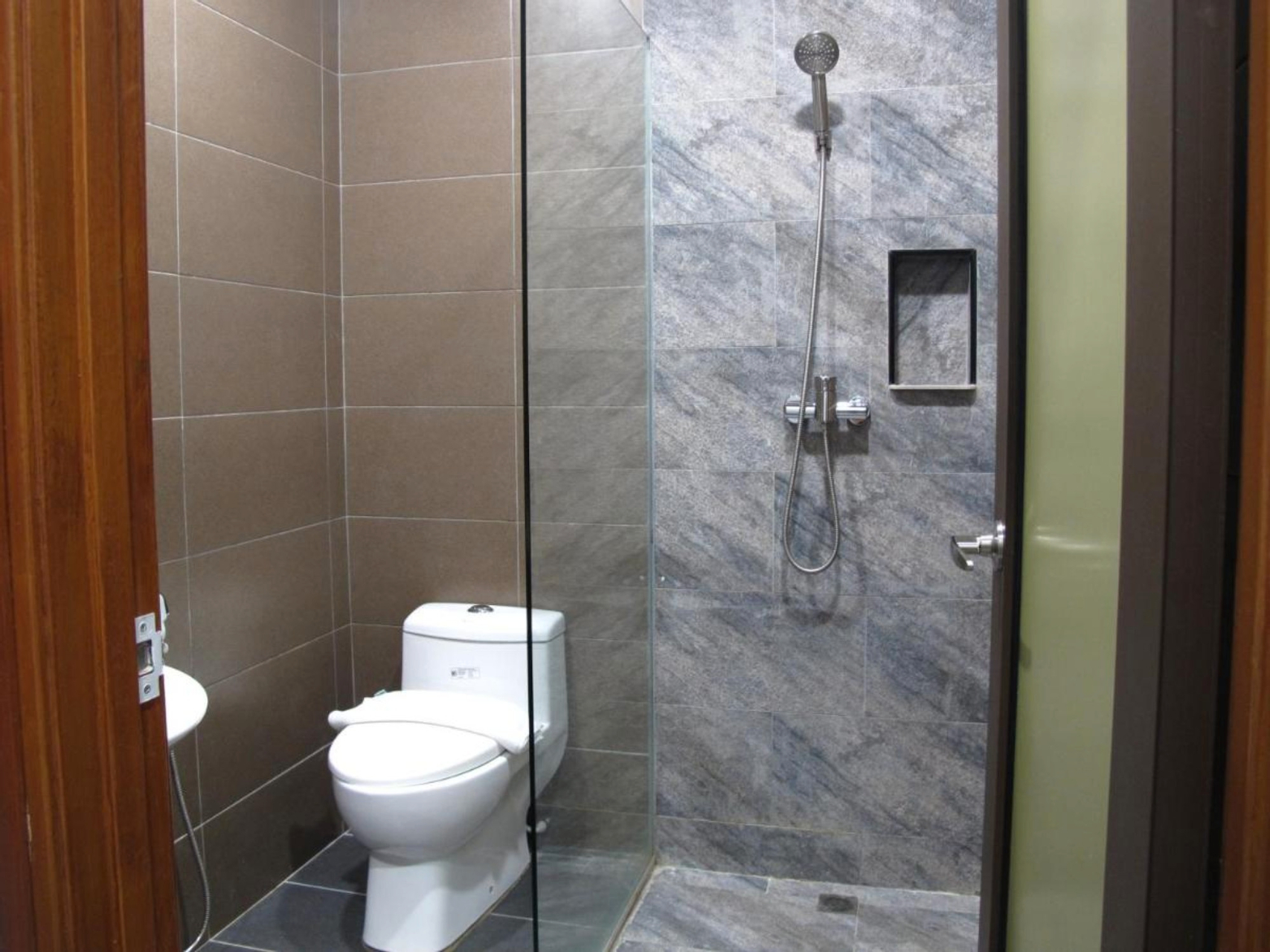 Bathroom 3