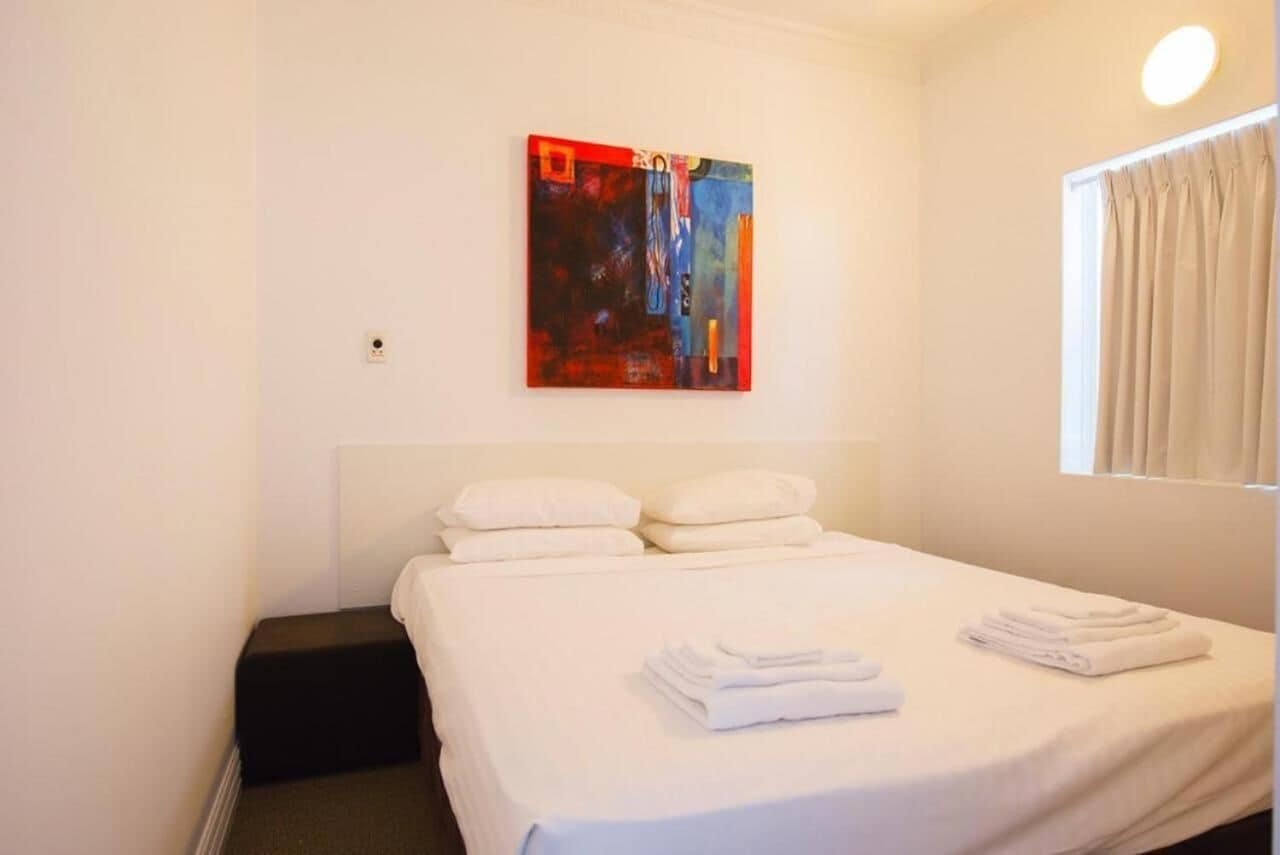 Bedroom 2, Akara Hotel, Perth