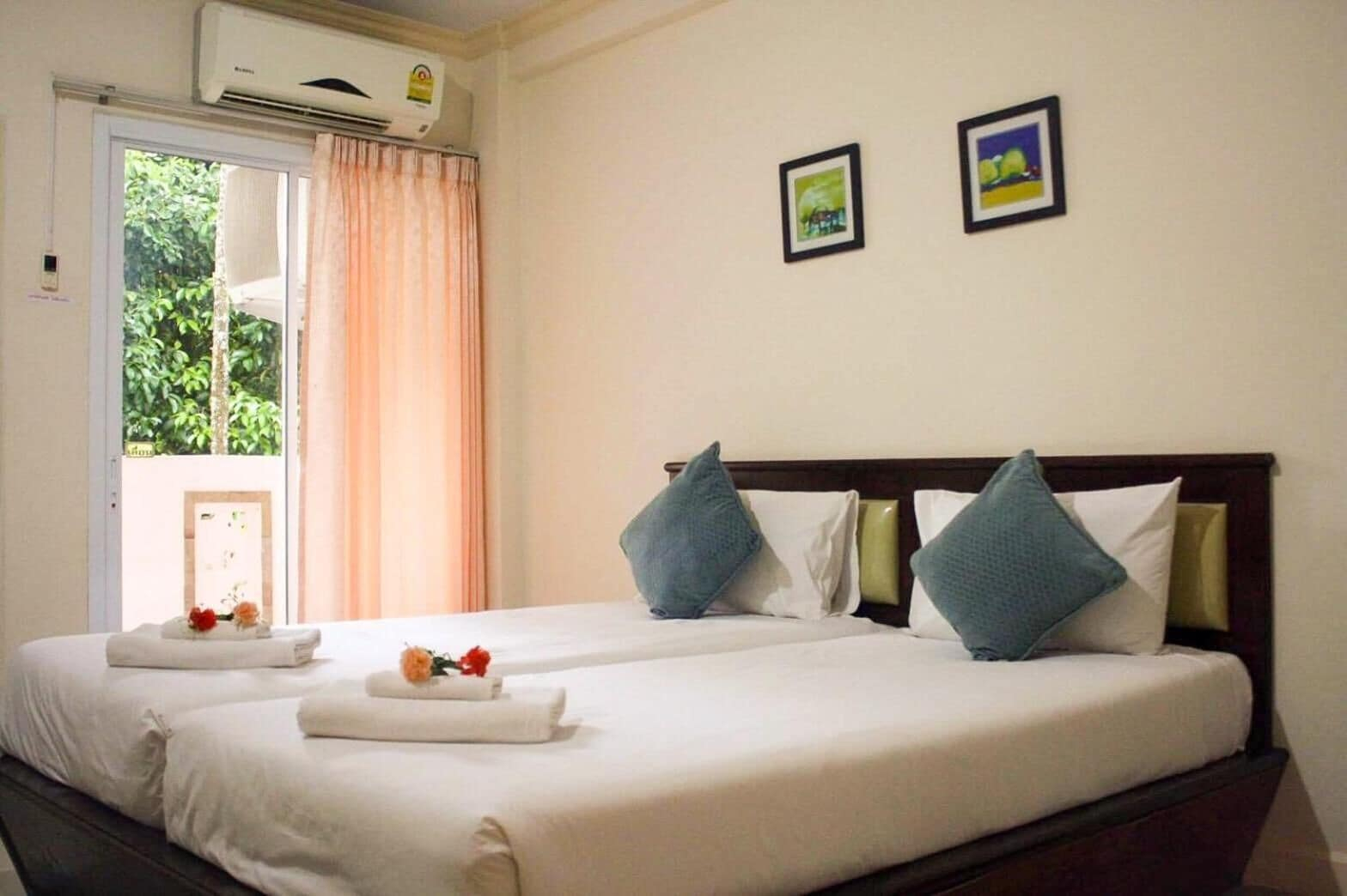 Bedroom 4, Chumphon Travelodge Hotel, Muang Chumphon